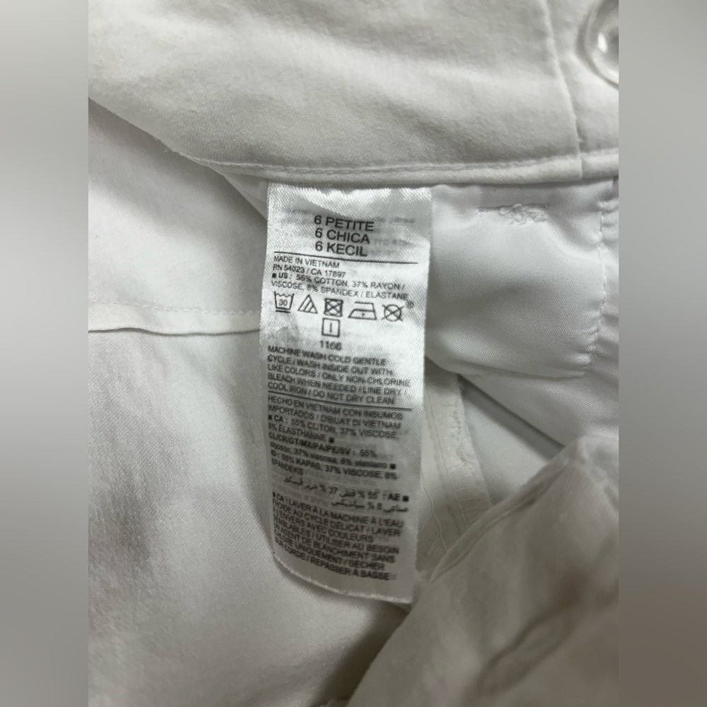 Old Navy Cropped White Pixie Pants - image 3